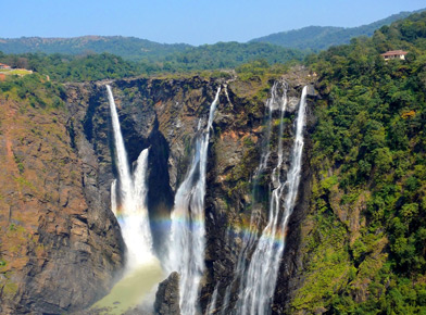 Cochin, Munnar, Thekkady, Kumarakom, Alleppey (Houseboat), Kanyakumari , Kovalam, Tourist Packages